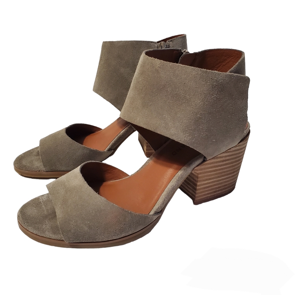 Lucky Brand Raygalan Chunky Heeled Suede Leather Sandals Size 8.5
